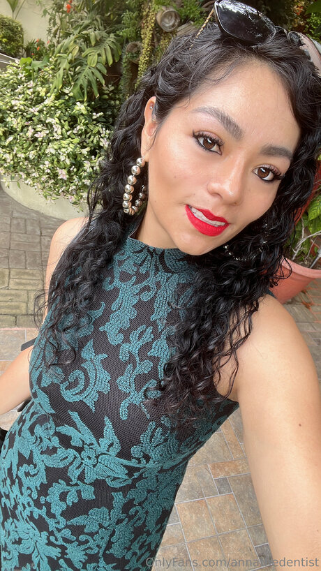 Annathedentist tits onlyfans