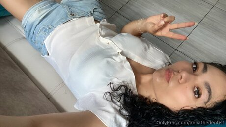 Annathedentist onlyfans