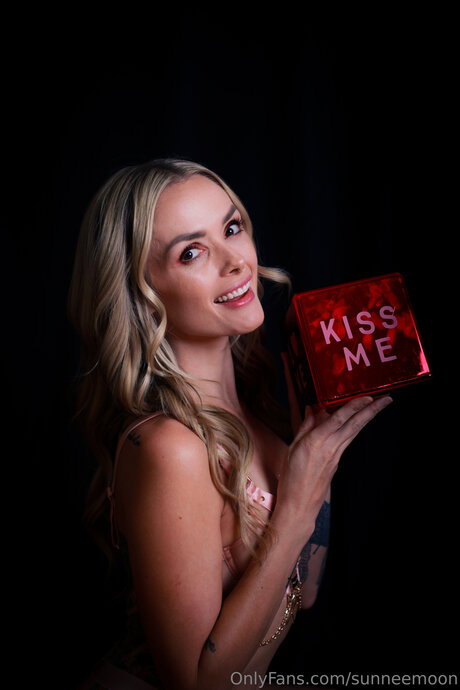 Sunneemoon sextape onlyfans