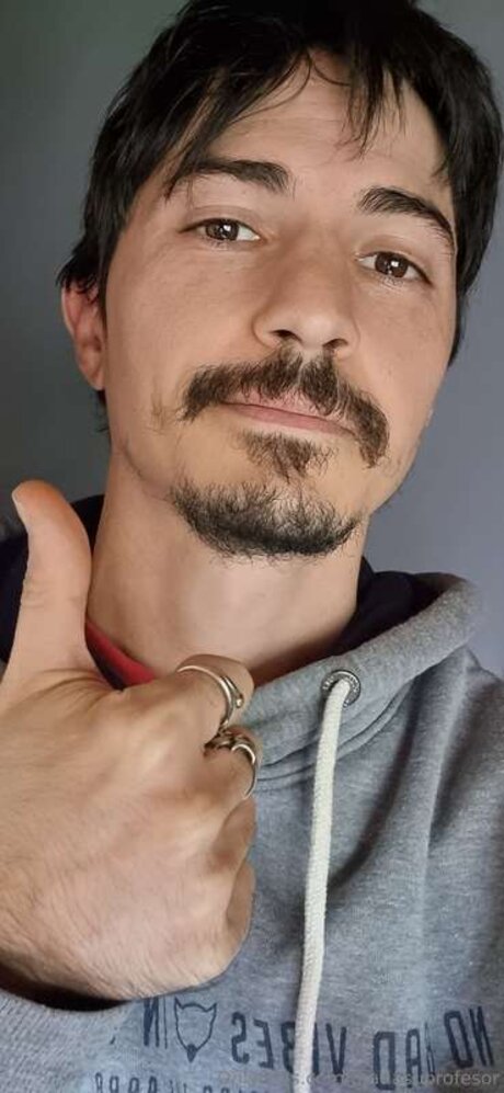 Matiasuprofesor free only fans