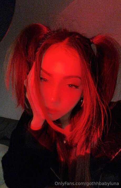 Gothhbabyluna only fans nude