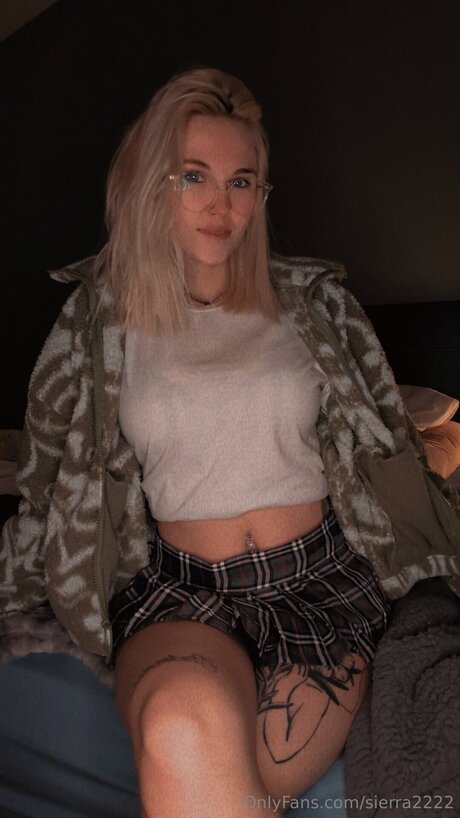 Sierra2222 onlyfans naked leaked