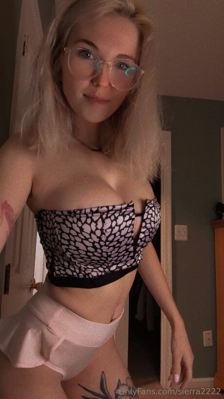 Sierra2222 only fans