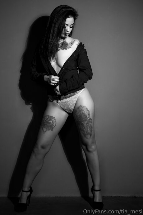 Tia Mesi sexy onlyfans