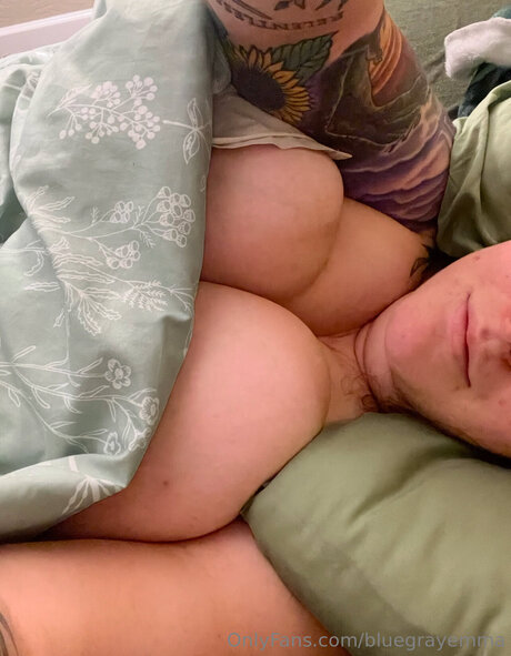 Bluegrayemma onlyfans xx