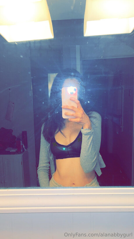 Alanabbygurl onlyfans naked leaks