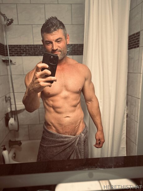 Herethisthat onlyfans nude leak