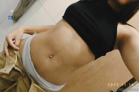 Bby Ashley feet onlyfans