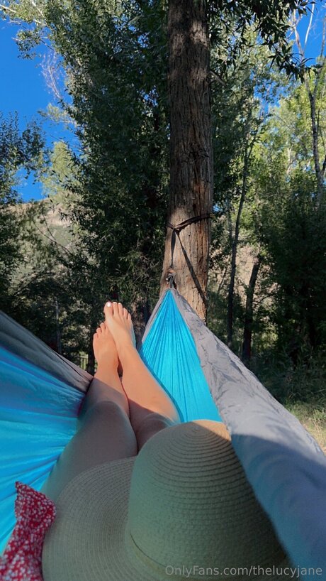 Thelucyjane only fans pics