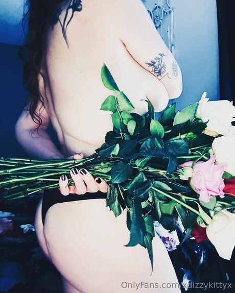 Xdizzykittyx leaked onlyfans nudes
