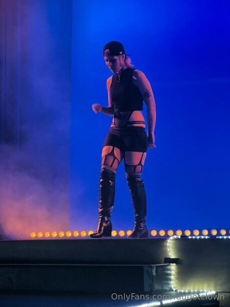 Faggotclown onlyfans striptease