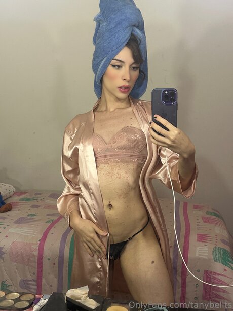 Tanybellts onlyfans creator