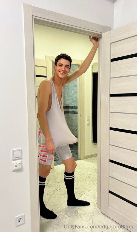 Edgerbrodlfree nudes only fans