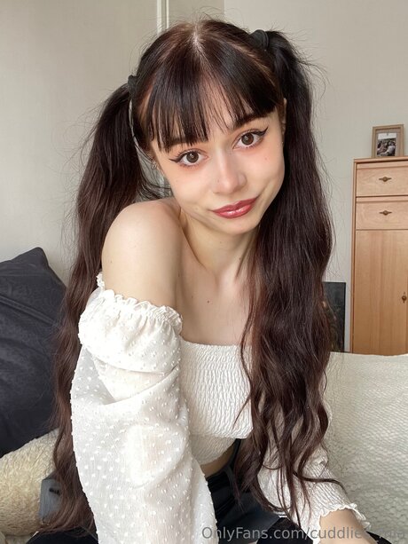 Cuddlies Mia pics onlyfans