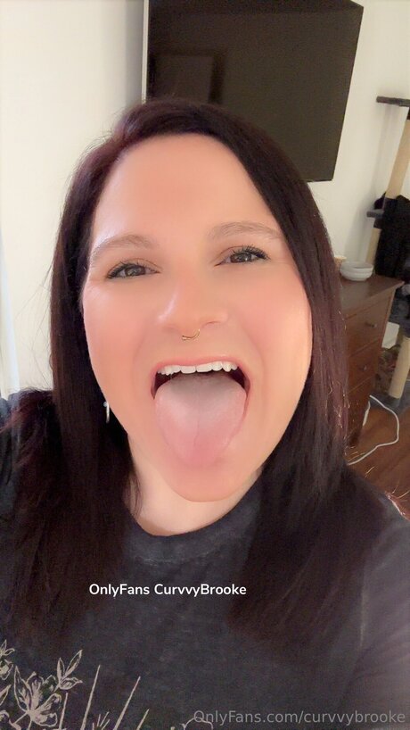Curvvybrooke onlyfans leajs