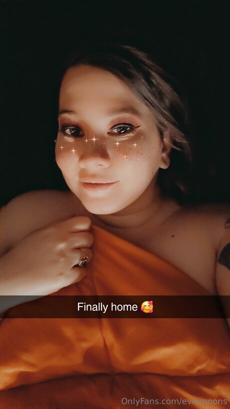 Eviemoons leaked onlyfans