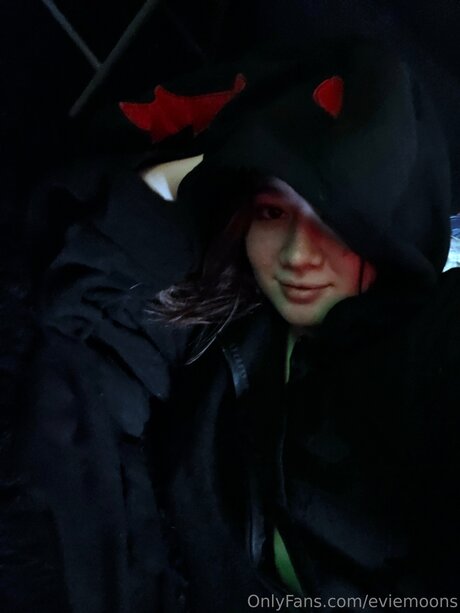 Eviemoons leaked only fans nudes