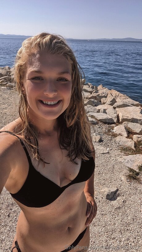 Thescandichick onlyfans naked