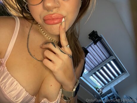 Lula Koten onlyfans nude photos