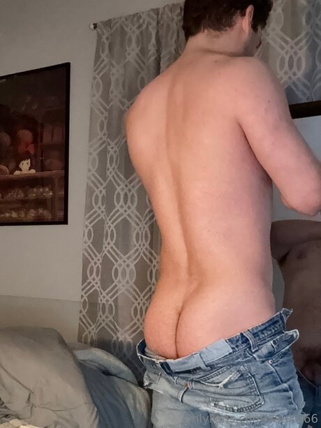 Vault666 nude only fans