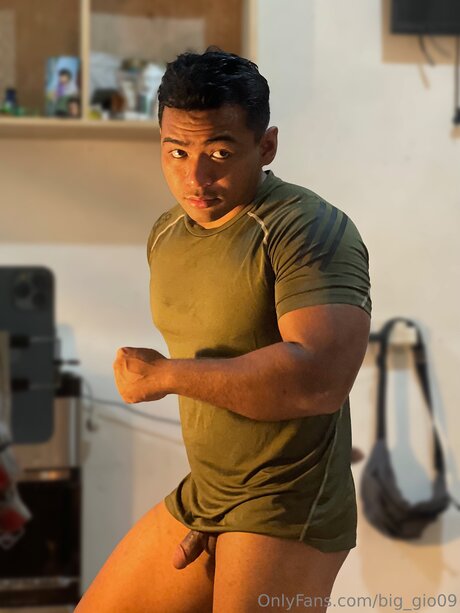 pawg teen onlyfans hd selfie