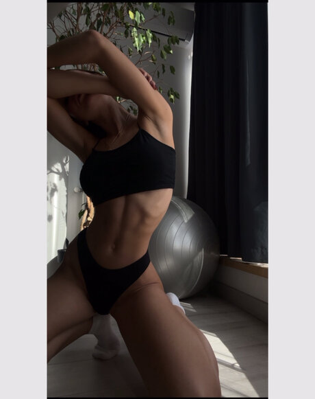 Larahook leaked onlyfans.