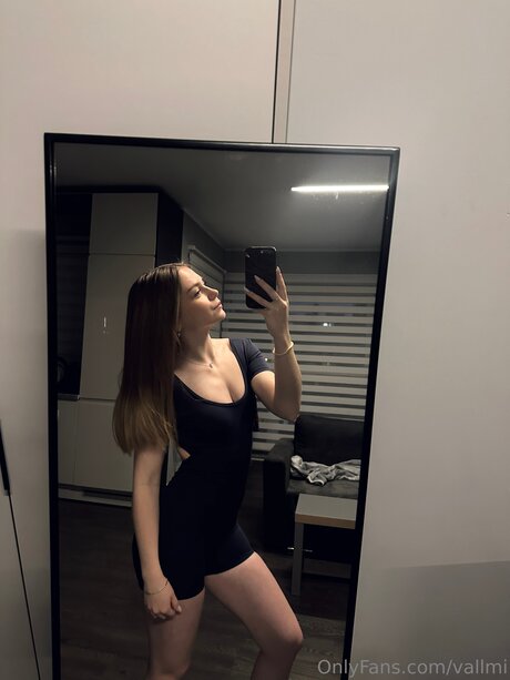 Vallmi nude onlyfans leak