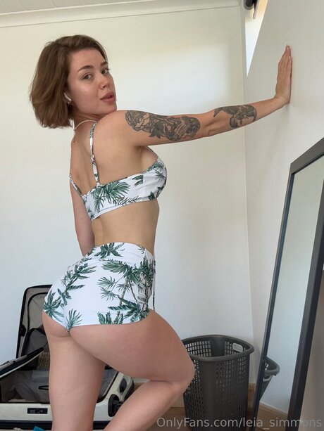 Leia Simmons only fans pics