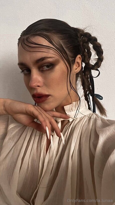 La Lunaa onlyfans nude pictures