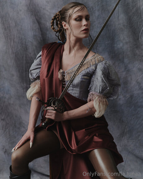 La Lunaa leaked nudes onlyfans