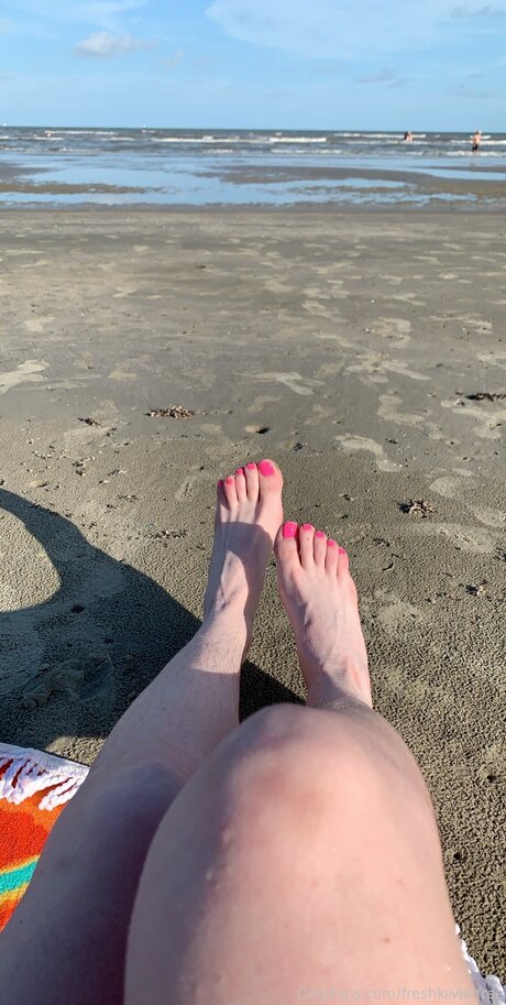 Freshkiiwii Free hot onlyfans