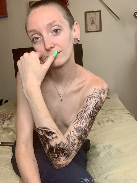 Freshkiiwii Free porn onlyfans