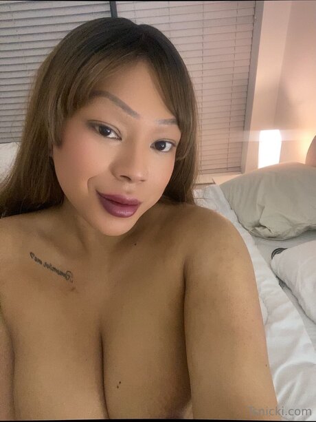 Nikkie Star naked onlyfans