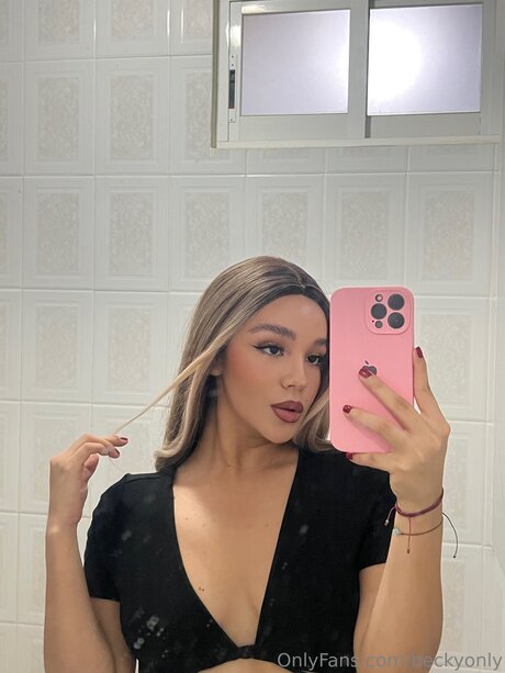 nice tits onlyfans hot naked slide