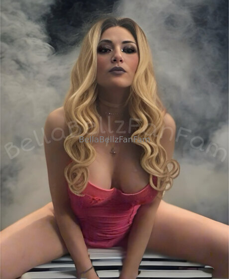 Bellabellzfanfam naked leaked onlyfans
