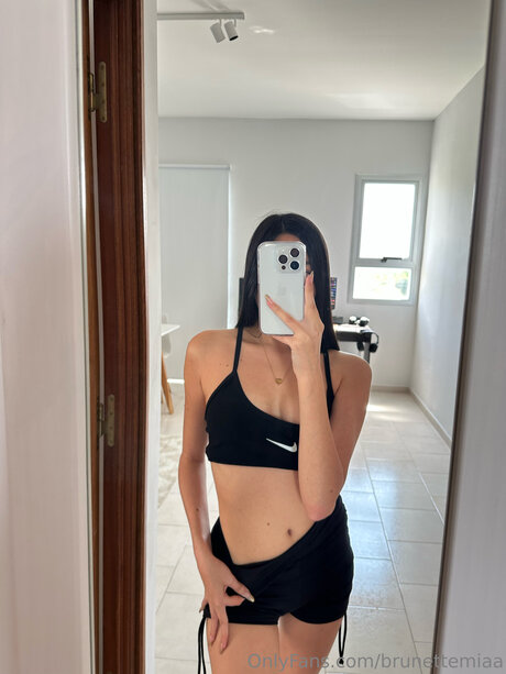 Brunettemiaa only fans free