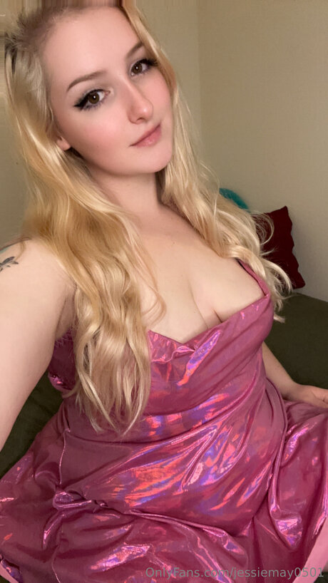 Jessiemay0501 onlyfans pics nude