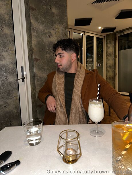 Curly Brown Hairdude only fans leaked porn