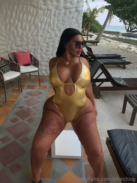 Elliechloe onlyfans model