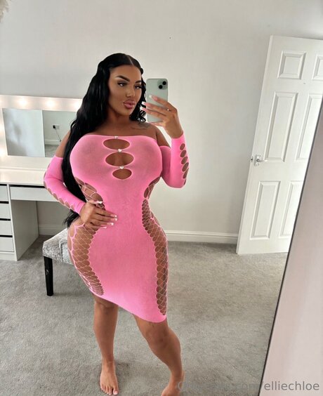 Elliechloe tits onlyfans