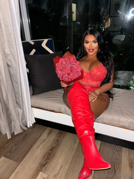 Elliechloe free onlyfans