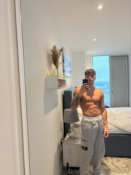 Bigzee2002 only fans