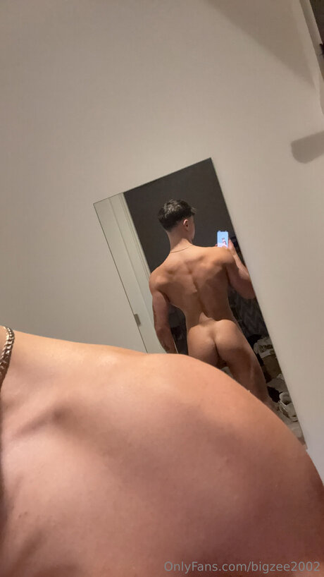 Bigzee2002 leaked onlyfans sextape