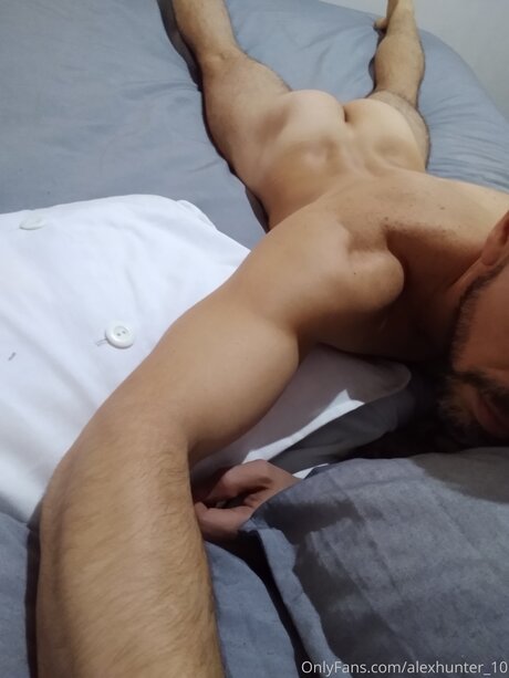Alexhunter 10 onlyfans model