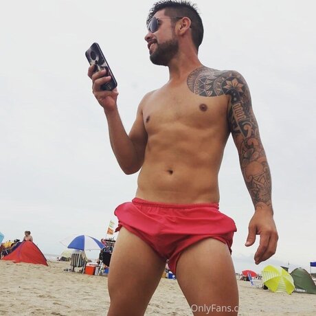 Alexhunter 10 onlyfans explicit content