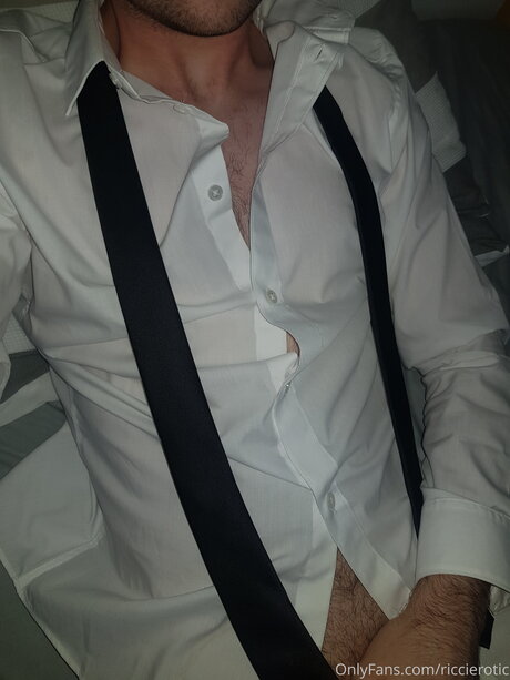 Riccierotic onlyfans model photo