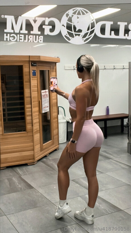 Bellaxmaexo onlyfans sexy