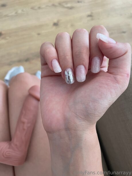 Lunarrayy onlyfans free