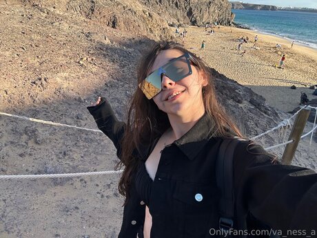 Va Ness A onlyfans lesk