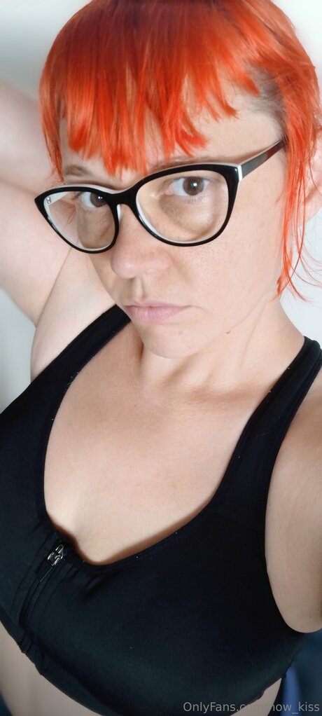 Now Kiss only fans naked